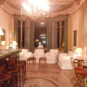 *** Hotel Aiglon France